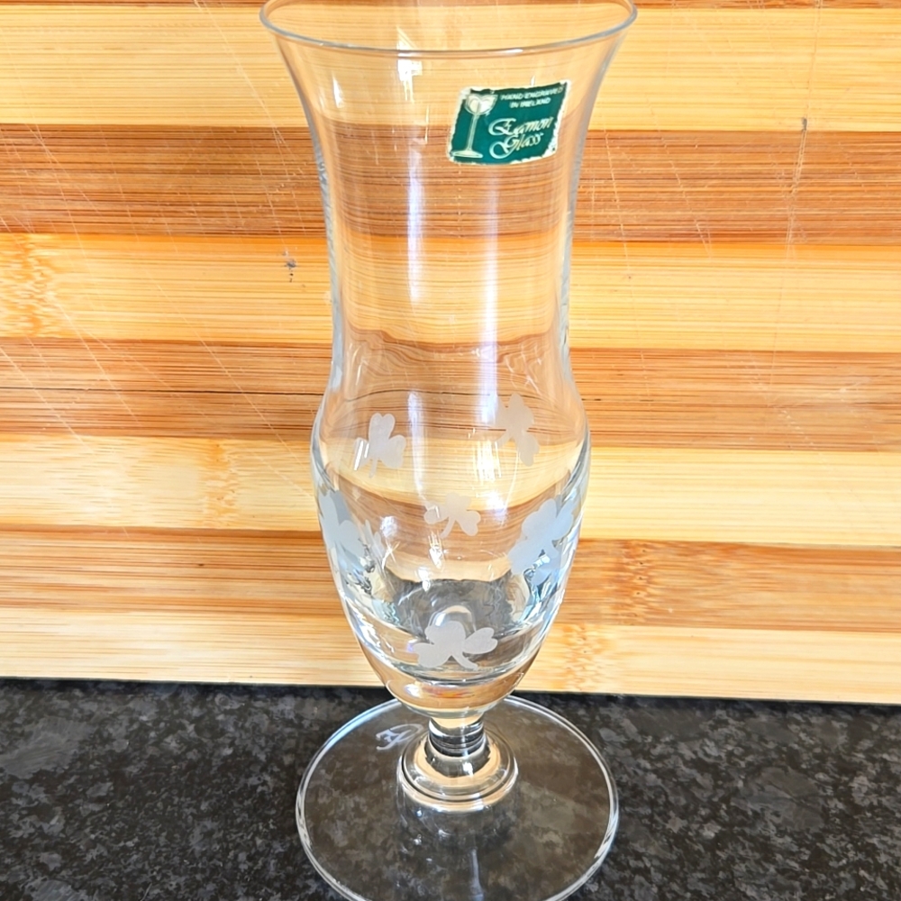 Eamon Glass Bud Vase Clear Etched Shamrock EUC Original Sticker St Patrick Irish